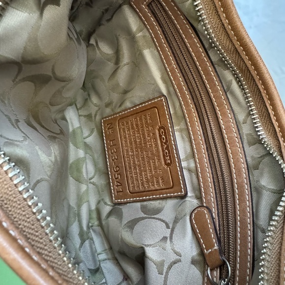 Coach brown signature hobo purse - Picture 7 of 10
